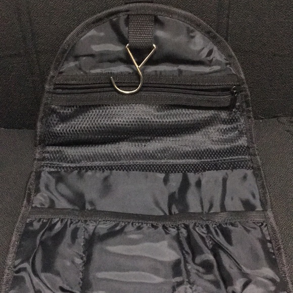 Travel Case 🐾 - Picture 2 of 4